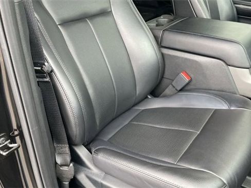 Used 2021 Ford Expedition Max XLT image 24