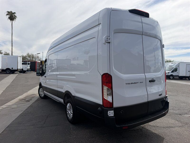 Used 2025 Ford Transit 350 148 High Roof Extended RWD image 4