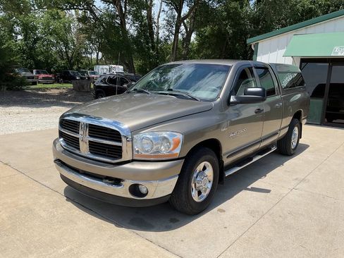 Used 2006 Dodge Ram 2500 Truck SLT w/ Quad Cab Big Horn Value Group RWD image 5