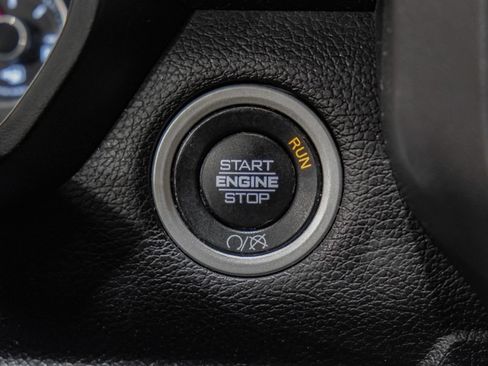 Used 2024 RAM 3500 Big Horn w/ Night Edition AWD/4WD image 20