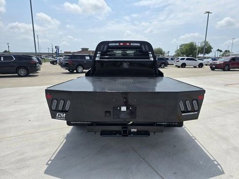 Used 2024 RAM 3500 Tradesman w/ Chrome Appearance Group AWD/4WD image 4