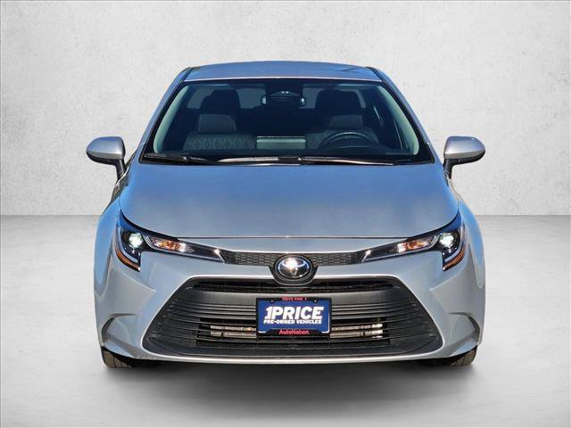 Used 2025 Toyota Corolla LE FWD image 2