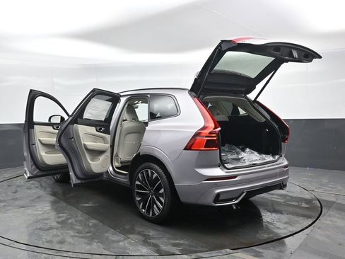 New 2026 Volvo XC60 T8 Ultra w/ Protection Package Premier image 46
