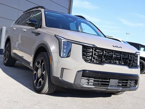 Used 2025 Kia Sorento X-Line EX image 6