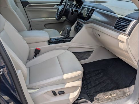 Used 2018 Volkswagen Atlas SEL AWD/4WD image 19