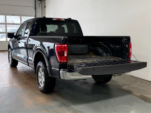 Used 2023 Ford F150 XLT w/ Trailer Tow Package image 4