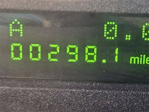 Used 2005 Ford Thunderbird 50th Anniversary image 25