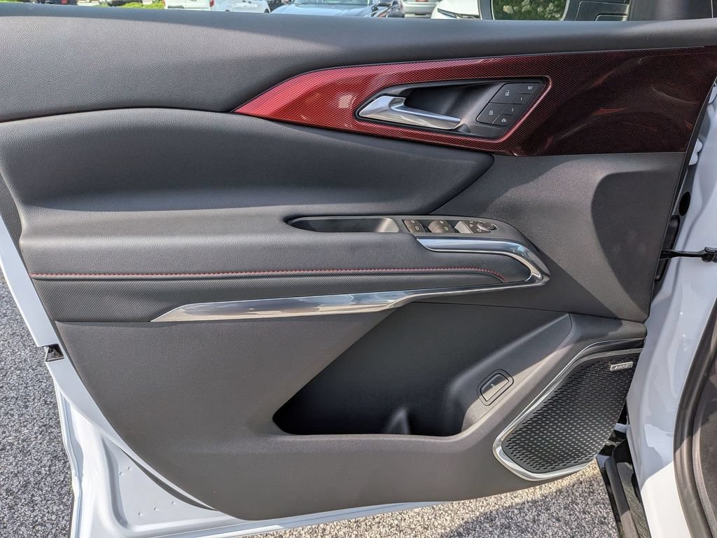 New 2026 Chevrolet Traverse RS w/ LPO, Floor Liner Package FWD image 12