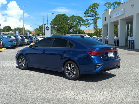 Used 2021 Kia Forte LXS FWD image 5