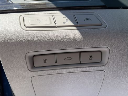 Used 2015 Hyundai Sonata Limited w/ Option Group 06 FWD image 30