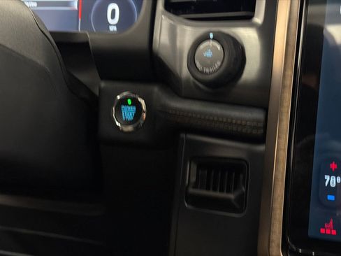 New 2025 Ford F150 Lightning Lariat image 34