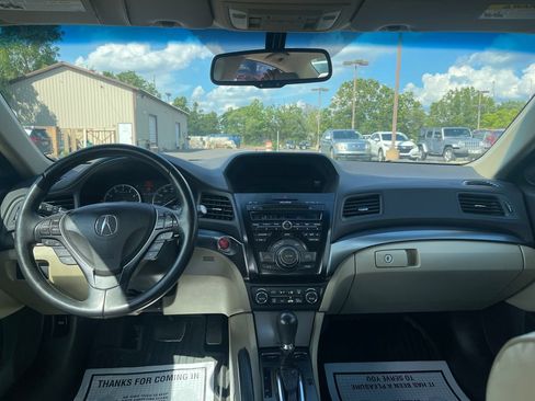 Used 2013 Acura ILX w/ Technology Package FWD image 23
