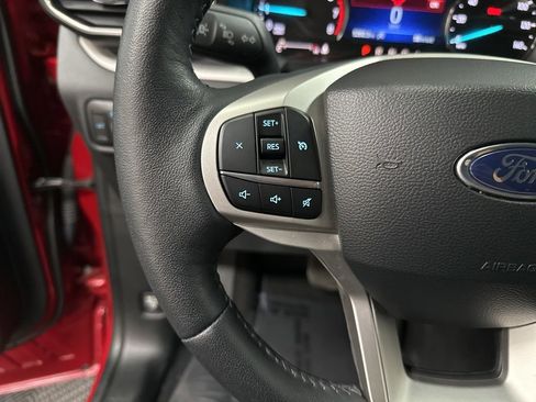 Used 2024 Ford Explorer XLT w/ Equipment Group 202A image 16