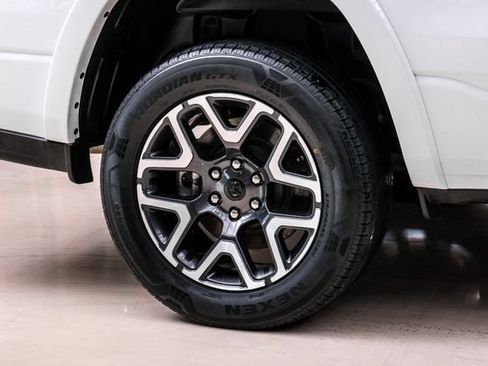 Used 2025 RAM 1500 Laramie w/ Laramie Southwest Edition AWD/4WD image 54