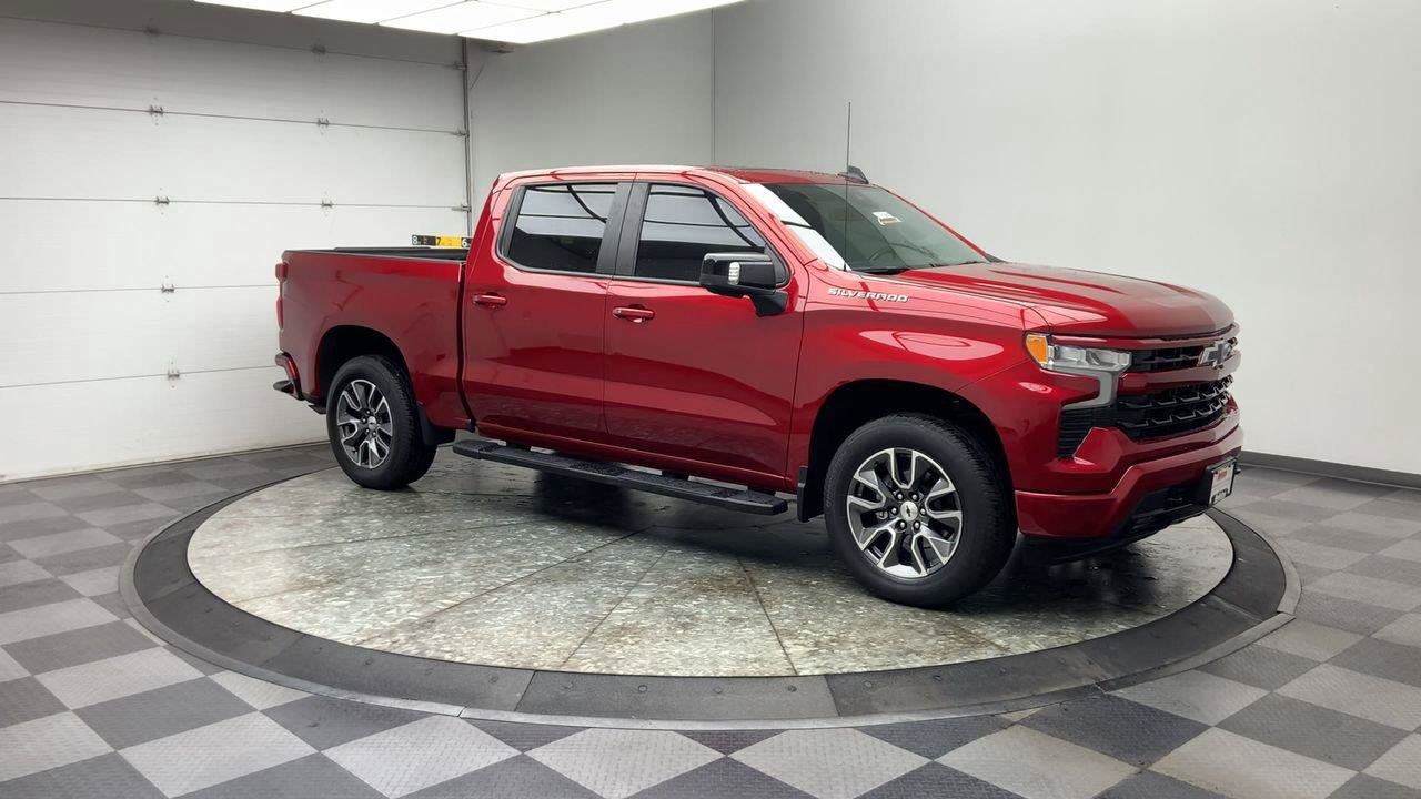 Used 2023 Chevrolet Silverado 1500 RST AWD/4WD image 9