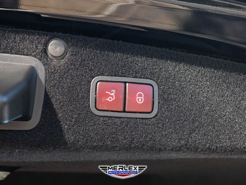 Used 2015 Mercedes-Benz S 550 Sedan image 53