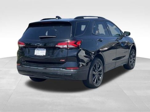 Used 2023 Chevrolet Equinox RS w/ RS Leather Package AWD/4WD image 4