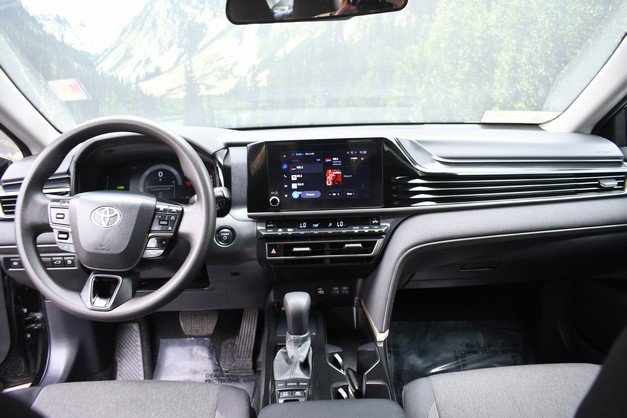 Certified 2025 Toyota Camry LE FWD image 18