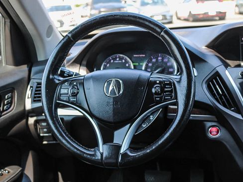 Used 2018 Acura MDX FWD image 16