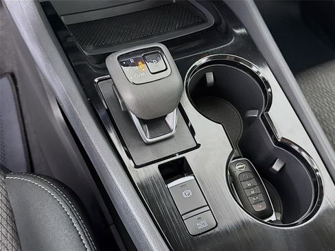 New 2026 Nissan Rogue SV FWD image 17