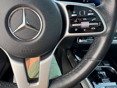 Used 2020 Mercedes-Benz GLB 250 4MATIC image 24