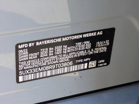 Used 2024 BMW X7 M60i w/ M Sport Professional Package image 30