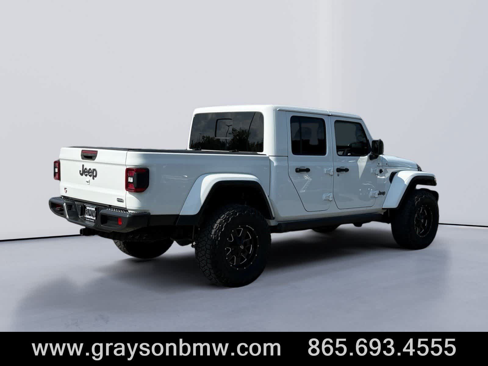 Used 2021 Jeep Gladiator Overland w/ Popular Equipment Package AWD/4WD image 3