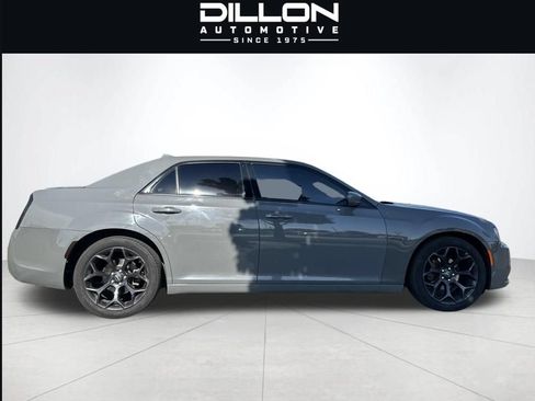 Used 2019 Chrysler 300 S RWD image 2