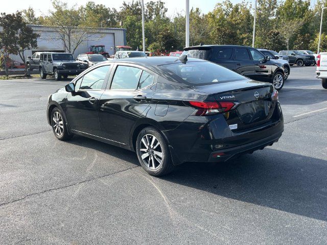 Used 2025 Nissan Versa SV w/ Trunk Package FWD image 5