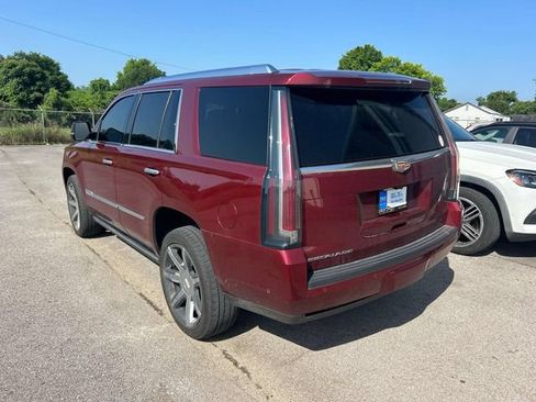 Used 2017 Cadillac Escalade Premium Luxury AWD/4WD image 5