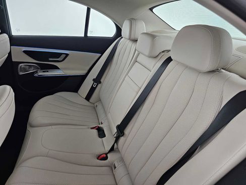 Used 2026 Mercedes-Benz E 350 Sedan image 17