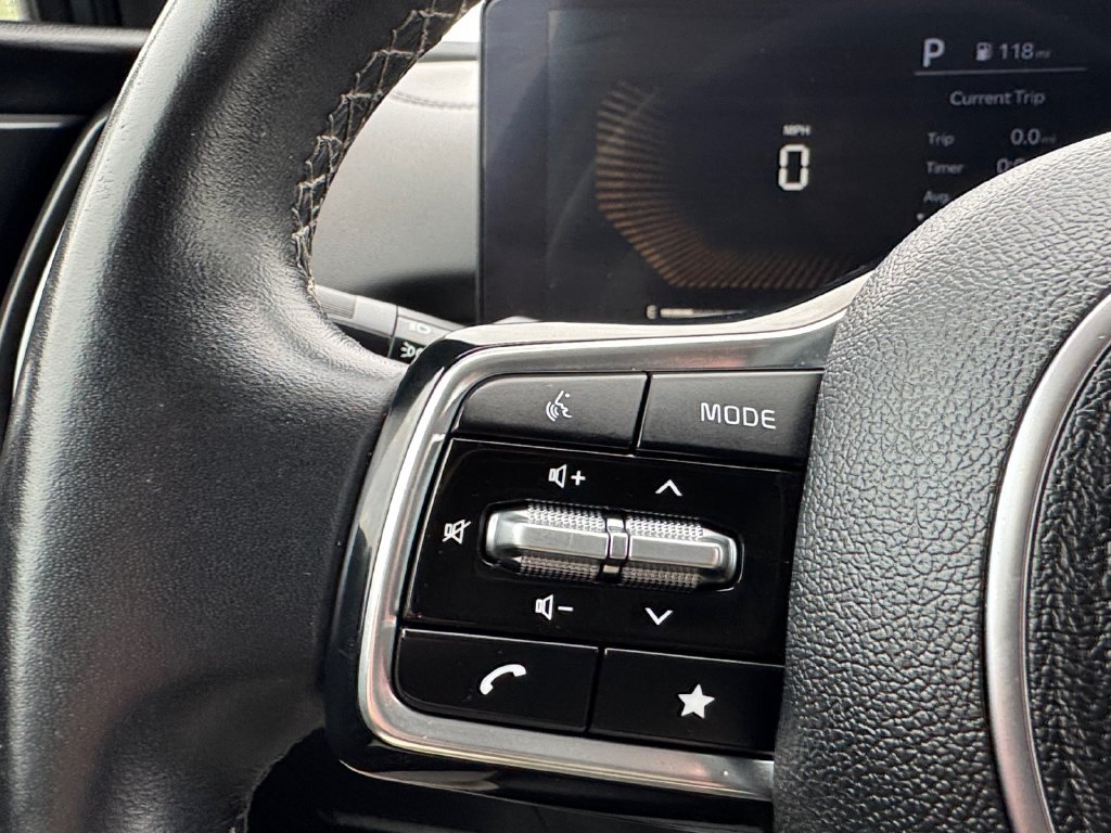 Used 2024 Kia Sorento S FWD image 30