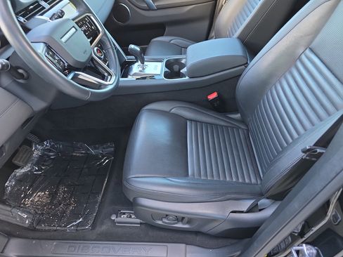 Used 2023 Land Rover Discovery Sport S image 23