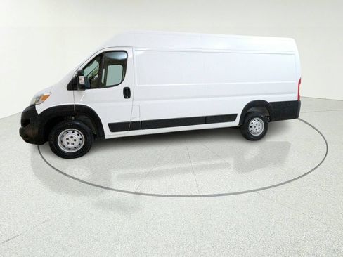 Used 2023 RAM ProMaster 3500 FWD image 3