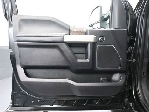 Used 2017 Ford F350 Lariat w/ Lariat Ultimate Package image 21