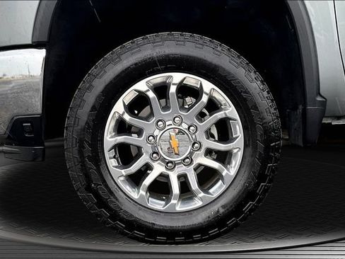 Used 2024 Chevrolet Silverado 2500 LTZ w/ LTZ Plus Package AWD/4WD image 35