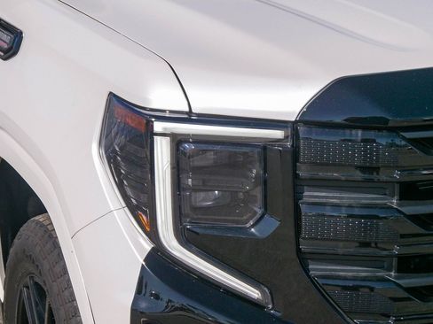 Used 2023 GMC Sierra 1500 Elevation image 4