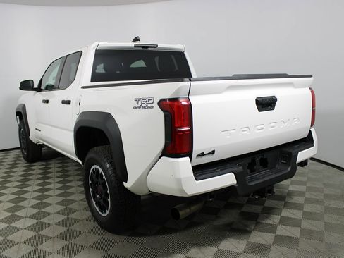 Used 2024 Toyota Tacoma TRD Off-Road image 30