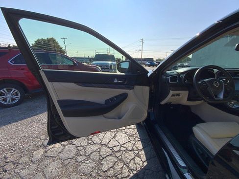 Used 2018 Nissan Maxima Platinum FWD image 19