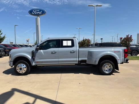 Used 2026 Ford F450 Platinum w/ Platinum Plus Package AWD/4WD image 2