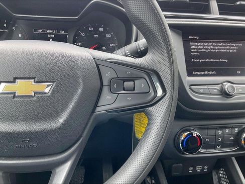 Used 2021 Chevrolet TrailBlazer LS AWD/4WD image 19
