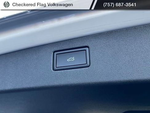 New 2026 Volkswagen Tiguan SE AWD/4WD image 16