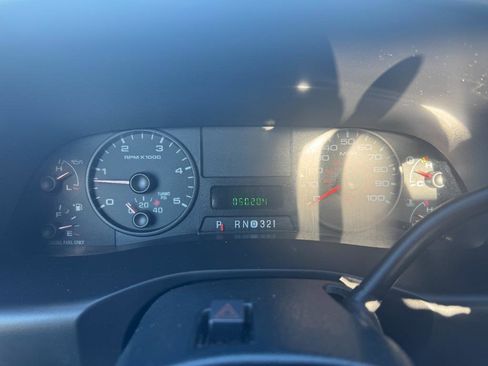 Used 2006 Ford F350 2WD Regular Cab DRW Super Duty image 10
