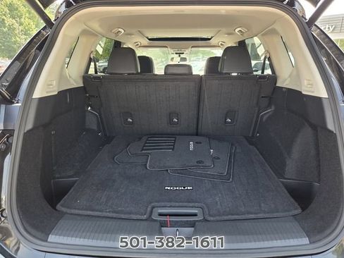 Certified 2025 Nissan Rogue SV w/ SV Premium Package FWD image 16