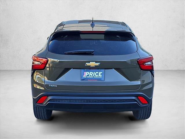 Used 2024 Chevrolet Trax LS FWD image 7