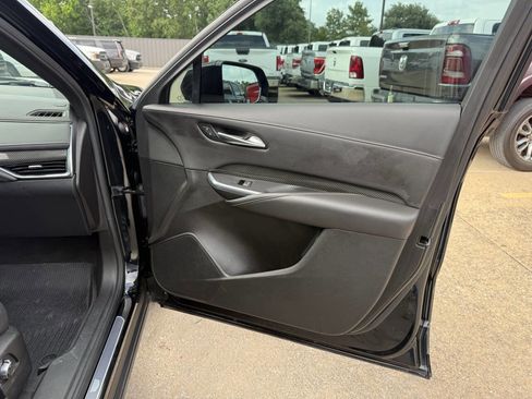 Used 2022 Cadillac XT4 Sport FWD image 11