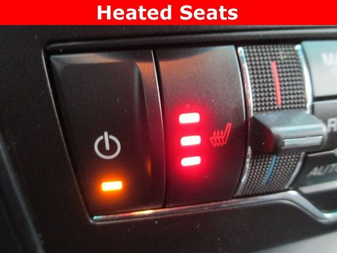 Used 2017 Ford Explorer XLT w/ Equipment Group 202A image 14