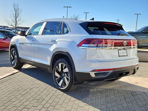 New 2026 Volkswagen Atlas Cross Sport SEL image 2