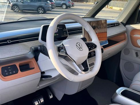 New 2025 Volkswagen ID. Buzz Pro S Plus image 9