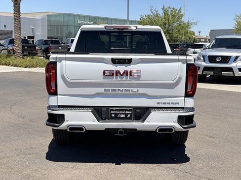 Used 2023 GMC Sierra 1500 Denali w/ Technology Package AWD/4WD image 7